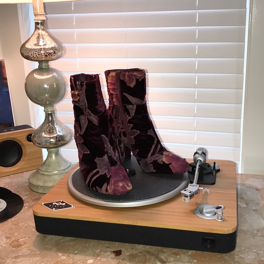 Steve Madden Grand Bootie